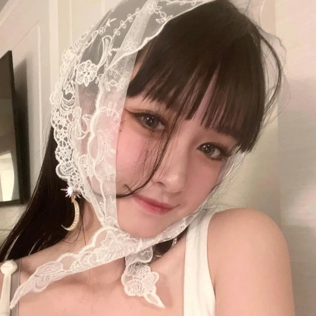 轻轻拂过